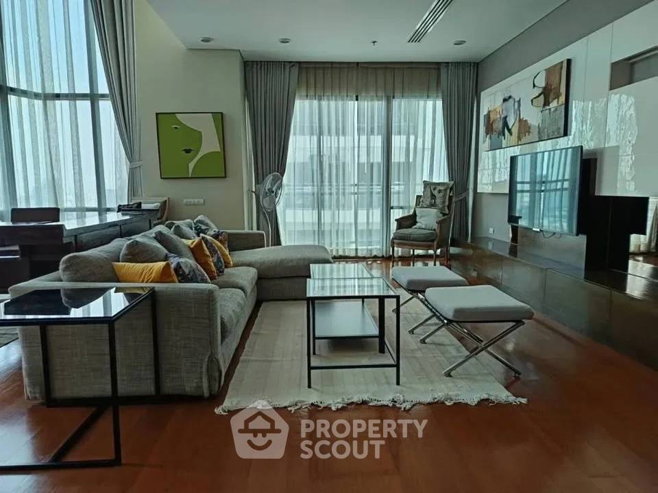 picture 3-BR Condo at Bright Sukhumvit 24 Condominium near BTS Phrom Phong (ID 2884027) - 5/8