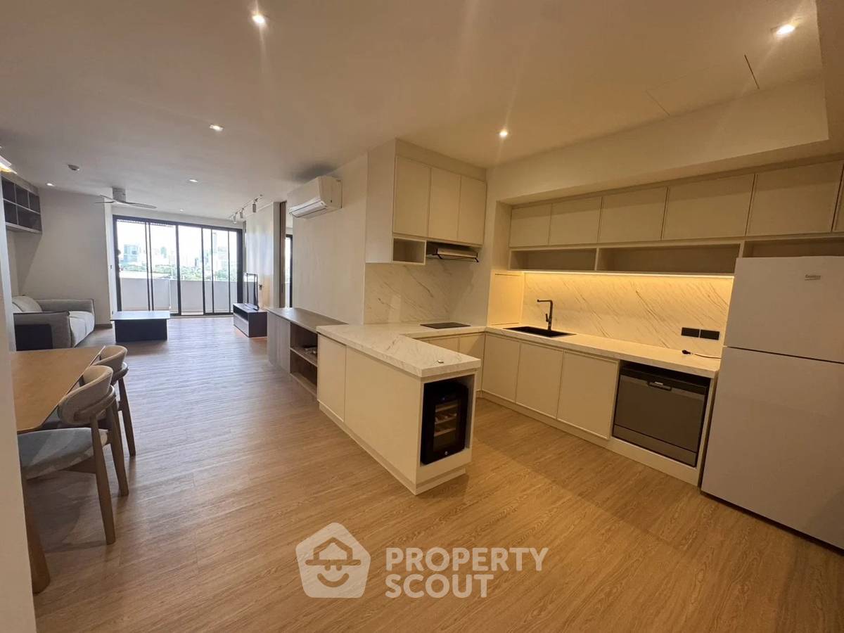 รูป คอนโด 2 ห้องนอน 96 ตร.ม. Lake Avenue Sukhumvit 16 ใกล้ BTS อโศก (ID 2883765) - รูปที่ 5/5