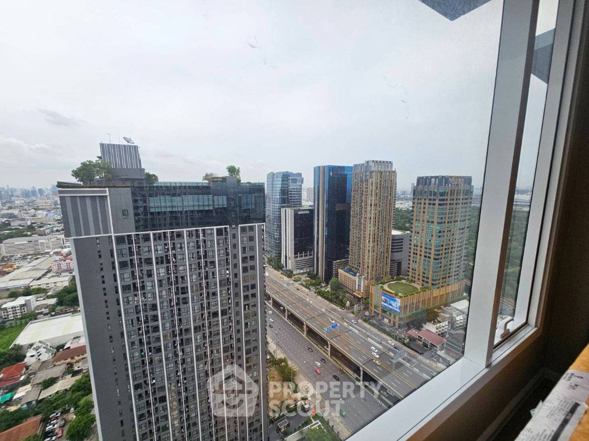 picture 36th-Floor 1-BR The Saint Residences 100m To MRT Phahon Yothin (ID 3257515) - 9/9