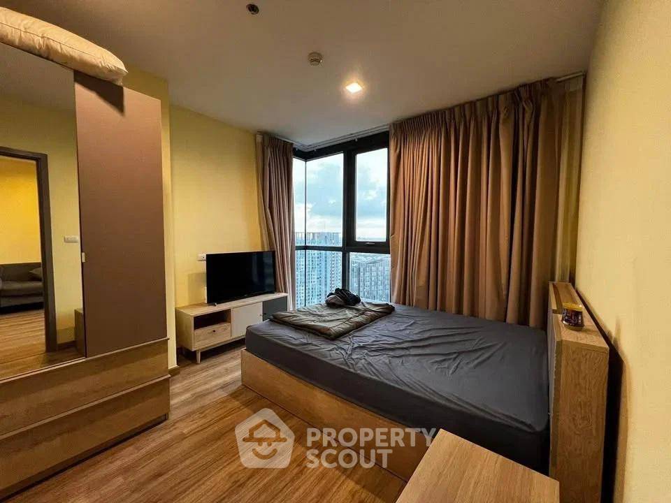 รูป คอนโด 2 ห้องนอน The Base Garden Rama 9 ใกล้ ARL รามคำแหง (ID 2884443) - รูปที่ 2/5