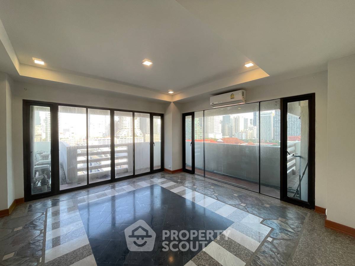 รูป คอนโด 3 ห้องนอน ขนาด 205 ตร.ม. Ruamjai Heights Condominium ใกล้ ARL Makkasan (ID 2766644) - รูปที่ 8/16