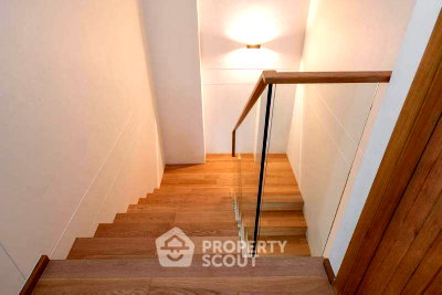 Condos for sale : 2-BR Condo at Von Napa Sukhumvit 38 Condominium near BTS Thong Lor (ID 2918166)