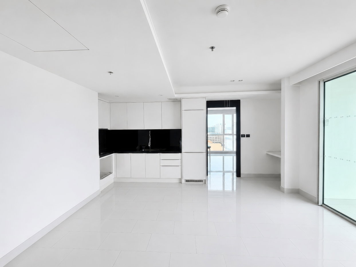 รูป 2 Bedroom Condo for Sale Sky Residences Pattaya Sea View - รูปที่ 6/10