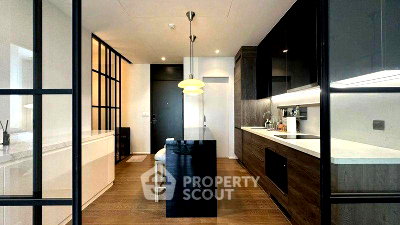 Condos for sale : 1-BR Condo For Sale At Muniq Langsuan Near BTS Ratchadamri (ID 2918533)