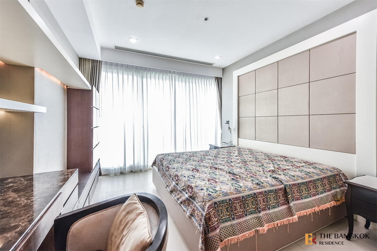 picture The River Ultimate Luxury Lifestyle with Convenience near BTS Saphan Taksin - 9/10