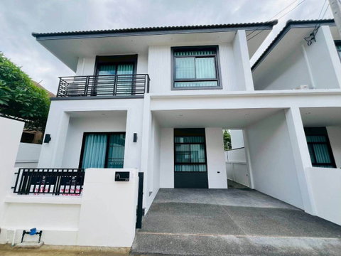 POS บ้านสร้างใหม่ สไตล์ Contemporary Modern เฟอร์นิเจอร์ครบ โซนกาดฝรั่ง หางดง ทำเลน้ำไม่ท่วม (โทร/ไลน์ 088-5986998)