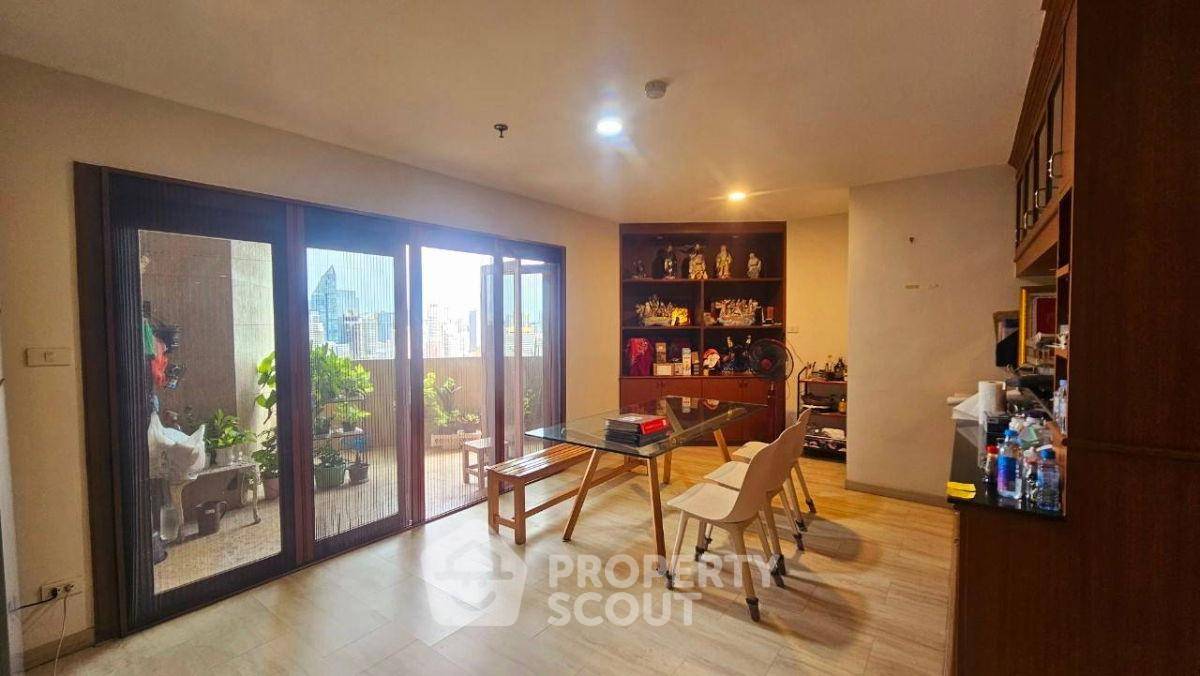 รูป 3 ห้องนอน 223 ตร.ม. ชั้น 31 Fifty Fifth Tower Thonglor ใกล้ BTS ทองหล่อ (ID 2570178) - รูปที่ 1/13