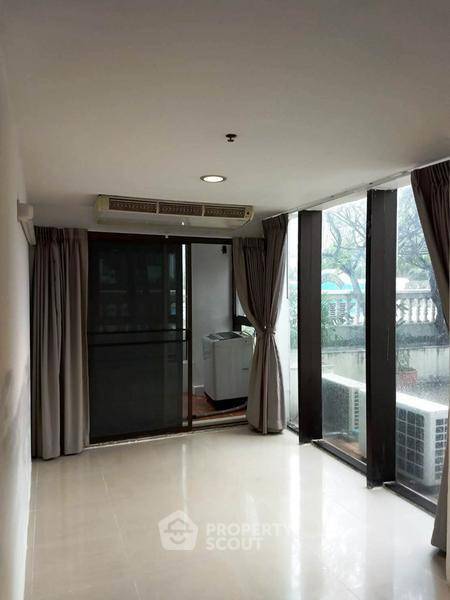รูป คอนโด 1-ห้องนอน ที่ เดอะ วอเตอร์ฟอร์ด พาร์ค สุขุมวิท 53 คอนโดมิเนียม ใกล้ BTS ทองหล่อ (ID 2834301) - รูปที่ 3/8