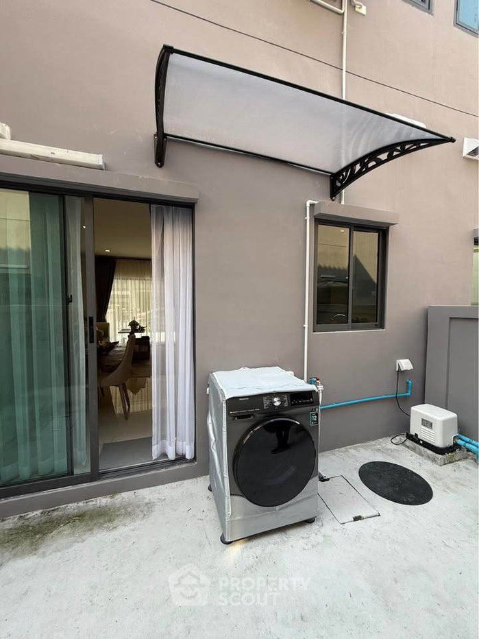 picture 3-BR Townhouse at Eigen Rama9 in Prawet (ID 3307048) - 24/30