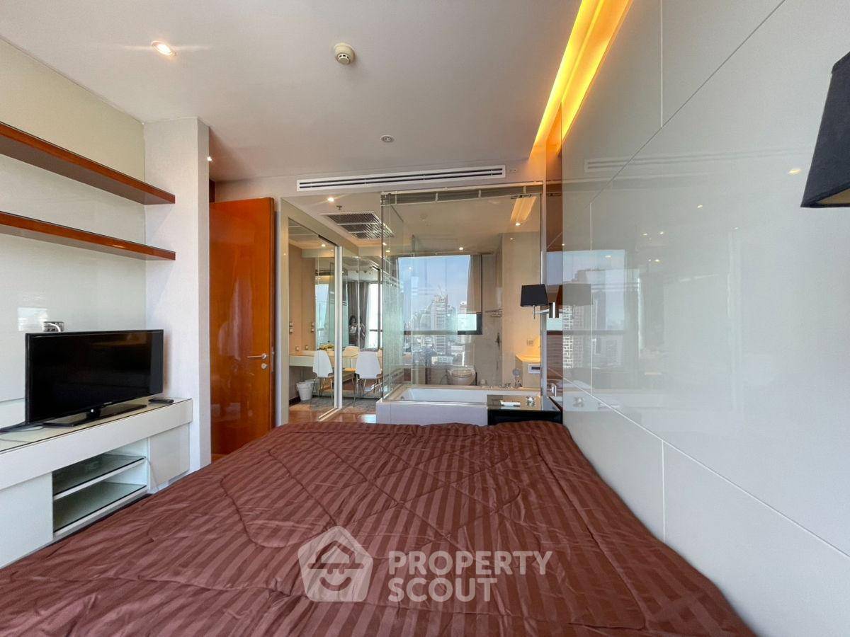 picture 25th-Floor 2-BR The Address Sukhumvit 28, 300m To BTS Phrom Phong (ID 2602749) - 7/15