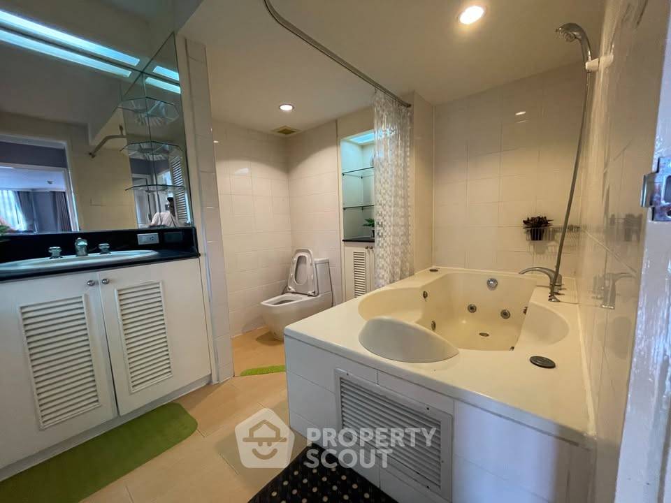 รูป 2 ห้องนอน ขนาด 142 ตร.ม. Supalai Place Sukhumvit 39 ใกล้ BTS พร้อมพงษ์ (ID 3135693) - รูปที่ 25/48