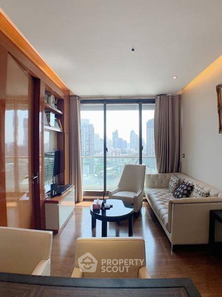 picture 2-BR Condo At The Address Sukhumvit 28 Near BTS Phrom Phong (ID 2918206) - 1/8
