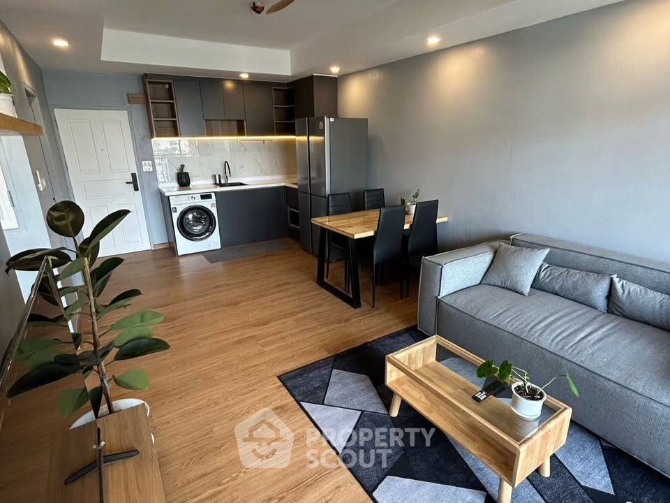 picture 100m To MRT Queen Sirikit | 2-BR Condo, Monterey Place Sukhumvit 16 (ID 2545976) - 2/11