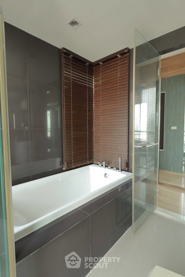 รูป คอนโด 2-ห้องนอน ที่ ริธึ่ม สาทร ใกล้ BTS สะพานตากสิน (ID 2165052) - รูปที่ 14/20