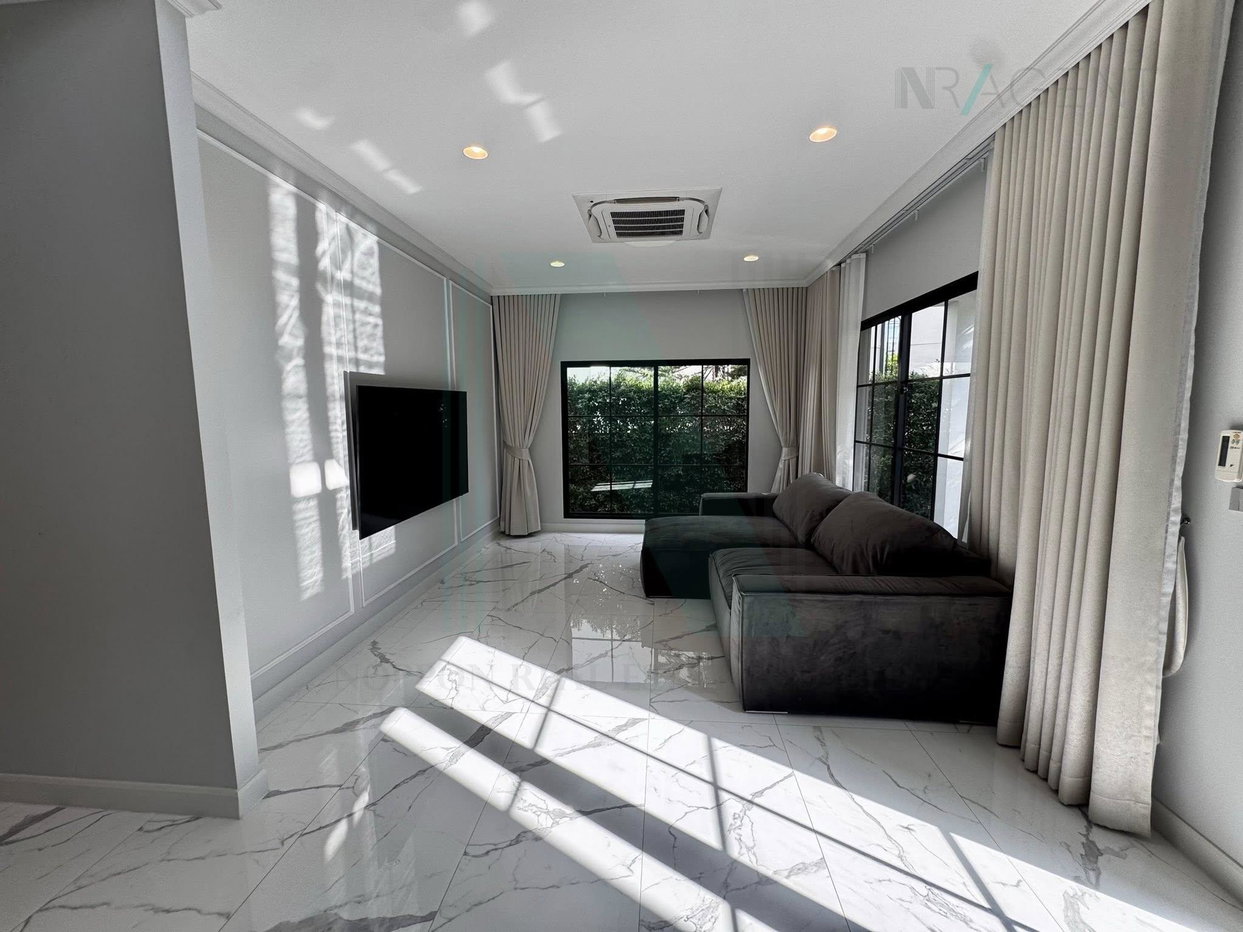 รูป 📌 ให้เช่าบ้านเดี่ยว 2 ชั้น เศรษฐสิริ บางนา - สุวรรณภูมิ 4 ห้องนอน 5 ห้องน้ำ - รูปที่ 2/8