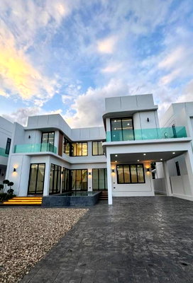 บ้านเดี่ยว ม.ฟาร์อีสเทิร์น : ขายบ้าน พลูวิลล่า ใกล้สี่แยกพืชสวนโลก　ไปรร.สารสาสน์วิเทศน์ล้านนา 1 กม.