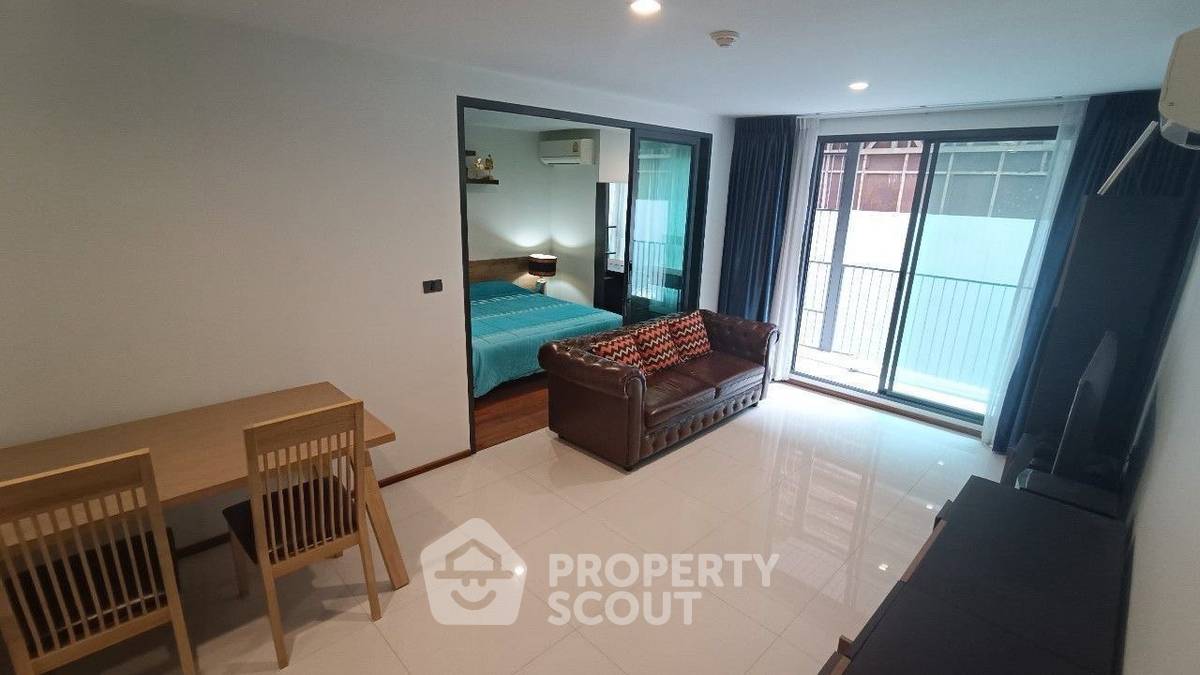 picture 60m To BTS Punnawithi | 1-BR Hue Sukhumvit Condo (ID 2838271) - 3/8