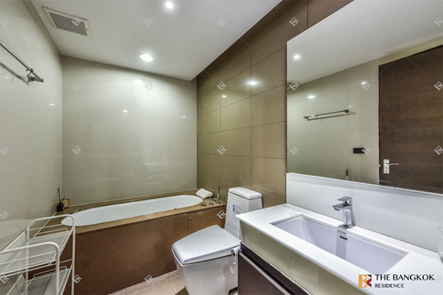 Book quickly before the room is gone!! The Address Pathumwan near BTS Ratchathewi