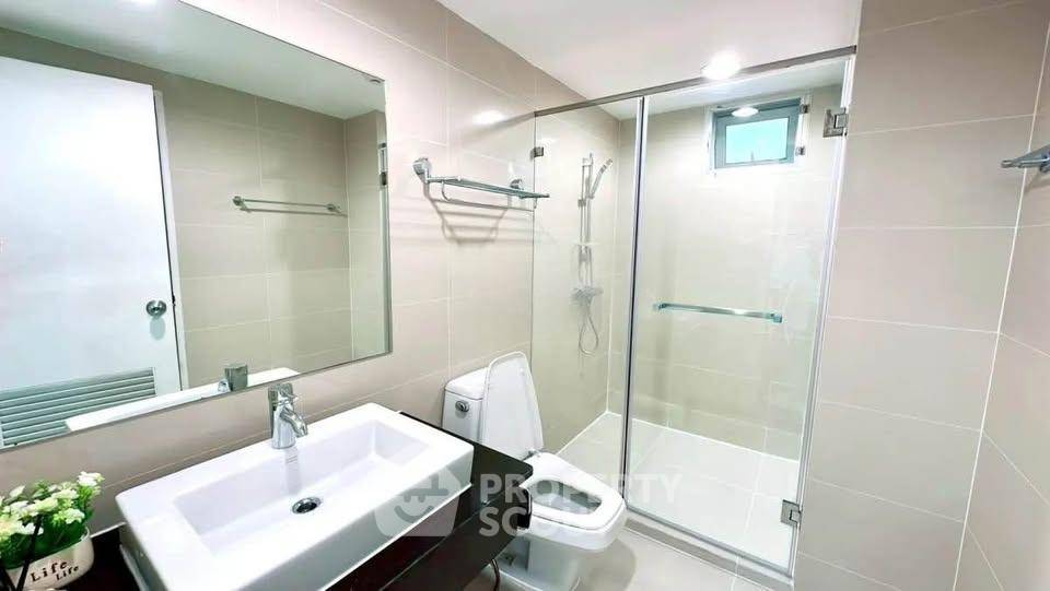 picture 2-BR Condo at Belle Grand Rama 9 near MRT Phra Ram 9 (ID 2850484) - 10/13