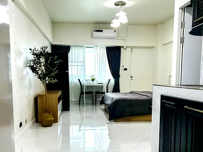Condos for sale : 1 Bedroom Condo for Sale Keha Theppasit Pattaya Sea View