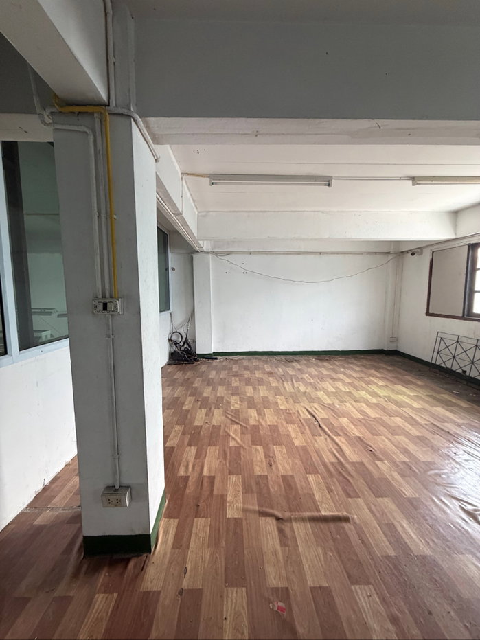 picture Commercial building for sale in Soi Ramintra 109. - 7/12