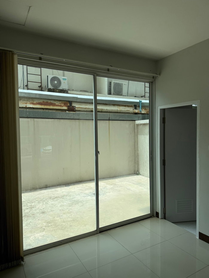 picture Near Suvannabhumi Airport Home Office for rent - 9/19