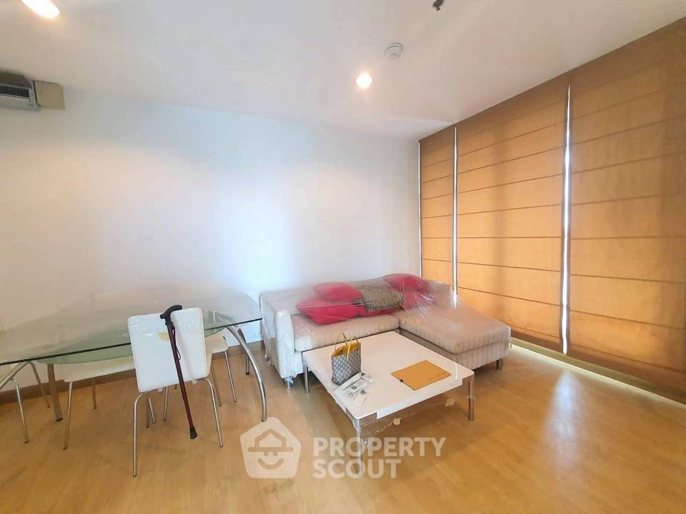 picture 2-BR Condo at Life @ Phahol-Ari near BTS Saphan Khwai (ID 2436751) - 4/7