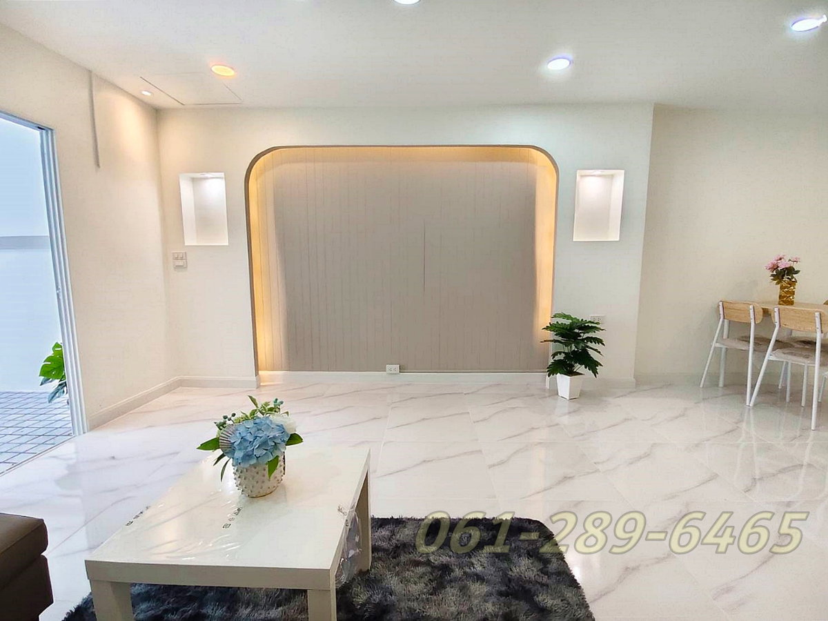 รูป DE. เพียง 1,690,000 บาท เท่านั้น บ้านสวย 3 ห้องนอน มีระเบียงหน้าบ้าน #หมู่บ้านมนวดี ถนนวัดลาดปลาดุก บางบัวทอง ใกล้เซ็นทรัล เวสเกต - รูปที่ 10/27