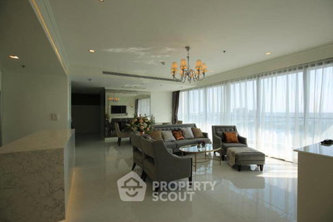 High-Floor 3-BR 160 Sqm At Star View, Phra Ram 3 (ID 2918180)