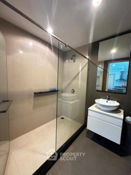 คอนโด 2-ห้องนอน ที่ สิริ ออน 8 สุขุมวิท 8 ใกล้ BTS นานา (ID 2918348)