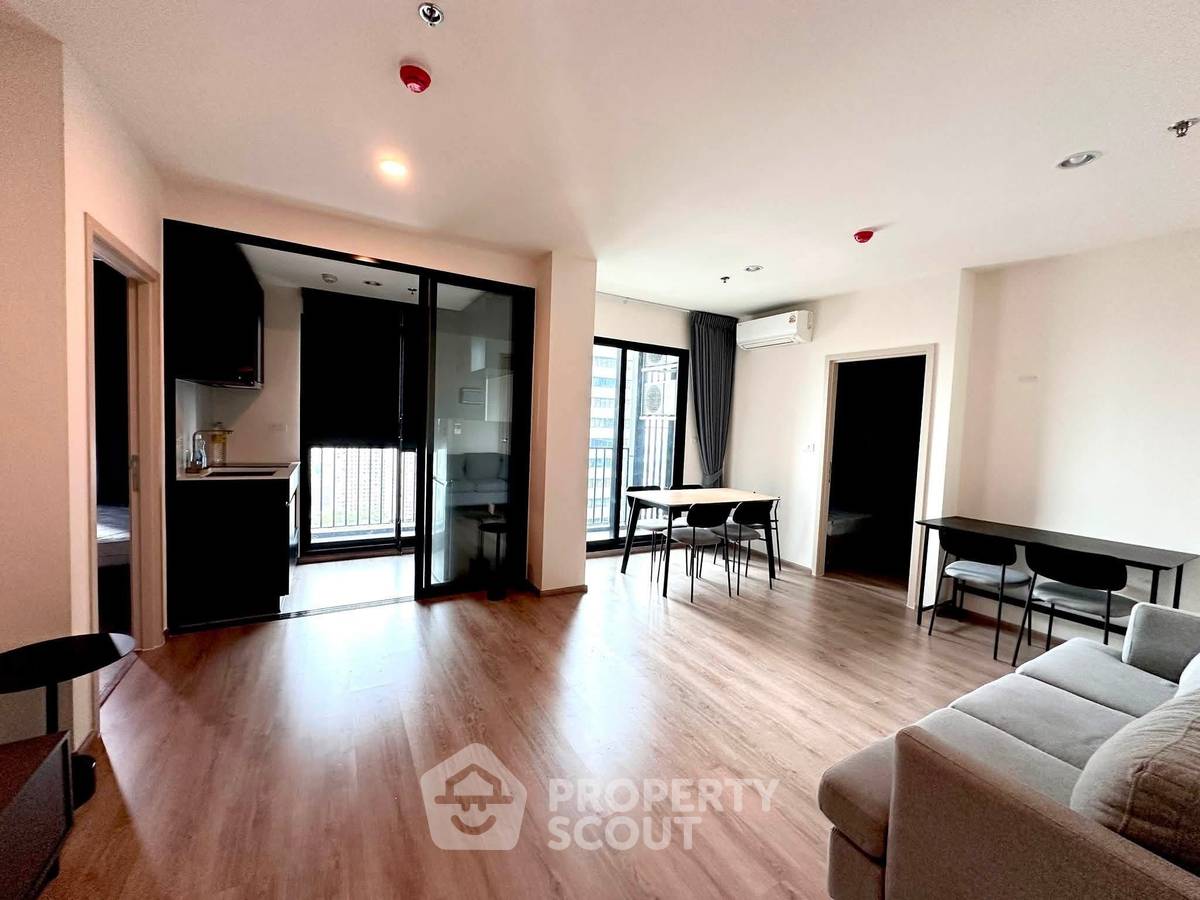 picture 27th-Floor 2-BR At Nue District R9 Near MRT Phra Ram 9 (ID 3307103) - 2/11