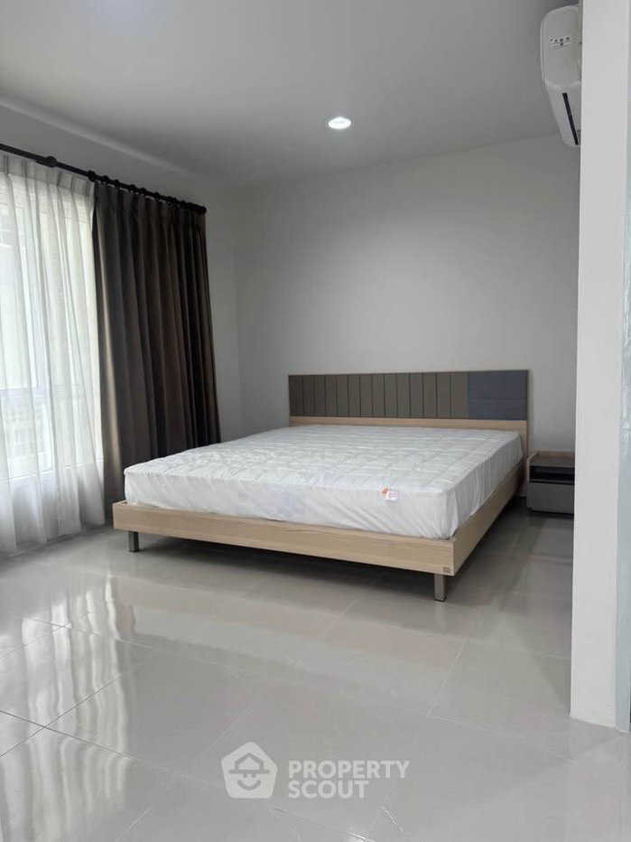 picture 2-BR Condo At S Condo Sukhumvit 50 Near BTS On Nut (ID 2952788) - 4/10