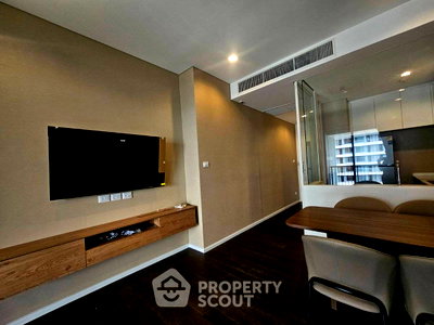 Condos for rent : 36th-Floor 2-BR The Saint Residences 100m To MRT Phahon Yothin (ID 3257509)