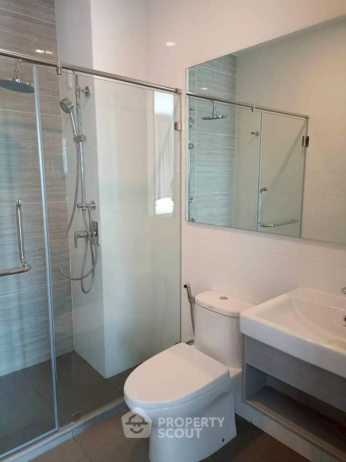 picture 28th-Floor 1-BR At Knightsbridge Prime Onnut By BTS On Nut (ID 3049436) - 9/9