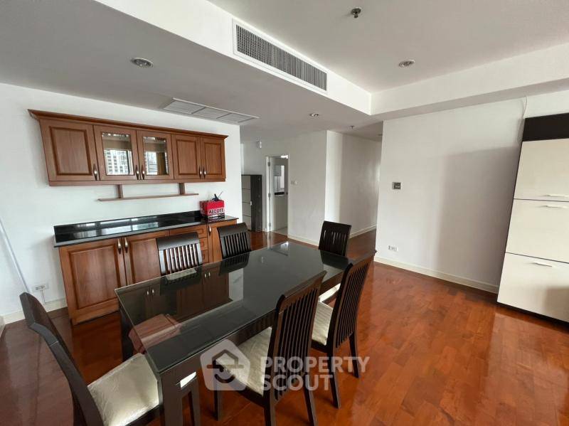 picture 17th-Floor 3-BR At Baan Siri 24 Near BTS Phrom Phong (ID 2834288) - 3/6