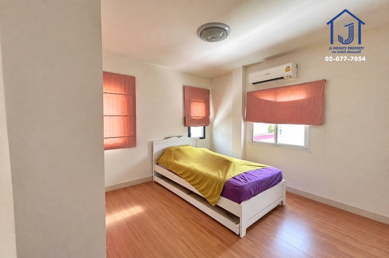 รูป ขายบ้านเดี่ยว 2 ชั้น หมู่บ้านสราญสิริ รามอินทรา 2 ถนนปัญญาอินทรา หลังมุม ใกล้แฟชั่นไอส์แลนด์,รถไฟฟ้า MRT สายสีชมพู - รูปที่ 11/22