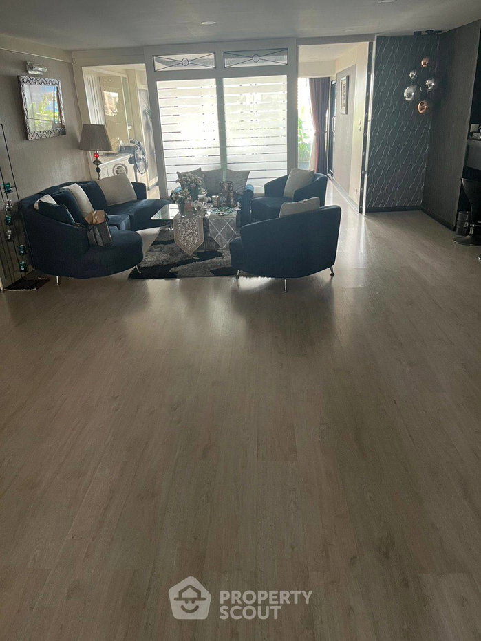 picture Pet-Friendly 4-BR 334 Sqm, Wattana Heights, 200m To MRT Sukhumvit (ID 3307119) - 2/8