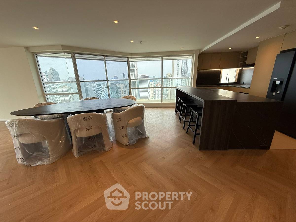 รูป ห้อง 3 ห้องนอน ชั้น 43 ขนาด 220 ตร.ม. Sukhumvit Suite ใกล้ BTS Nana (ID 3305787) - รูปที่ 3/6