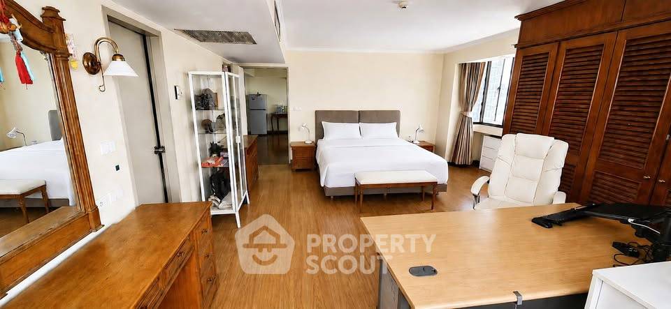 picture 2-BR Condo at Omni Tower near BTS Nana (ID 3259321) - 1/14