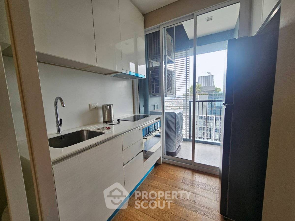 picture 36th-Floor 1-BR The Saint Residences 100m To MRT Phahon Yothin (ID 3257515) - 6/9