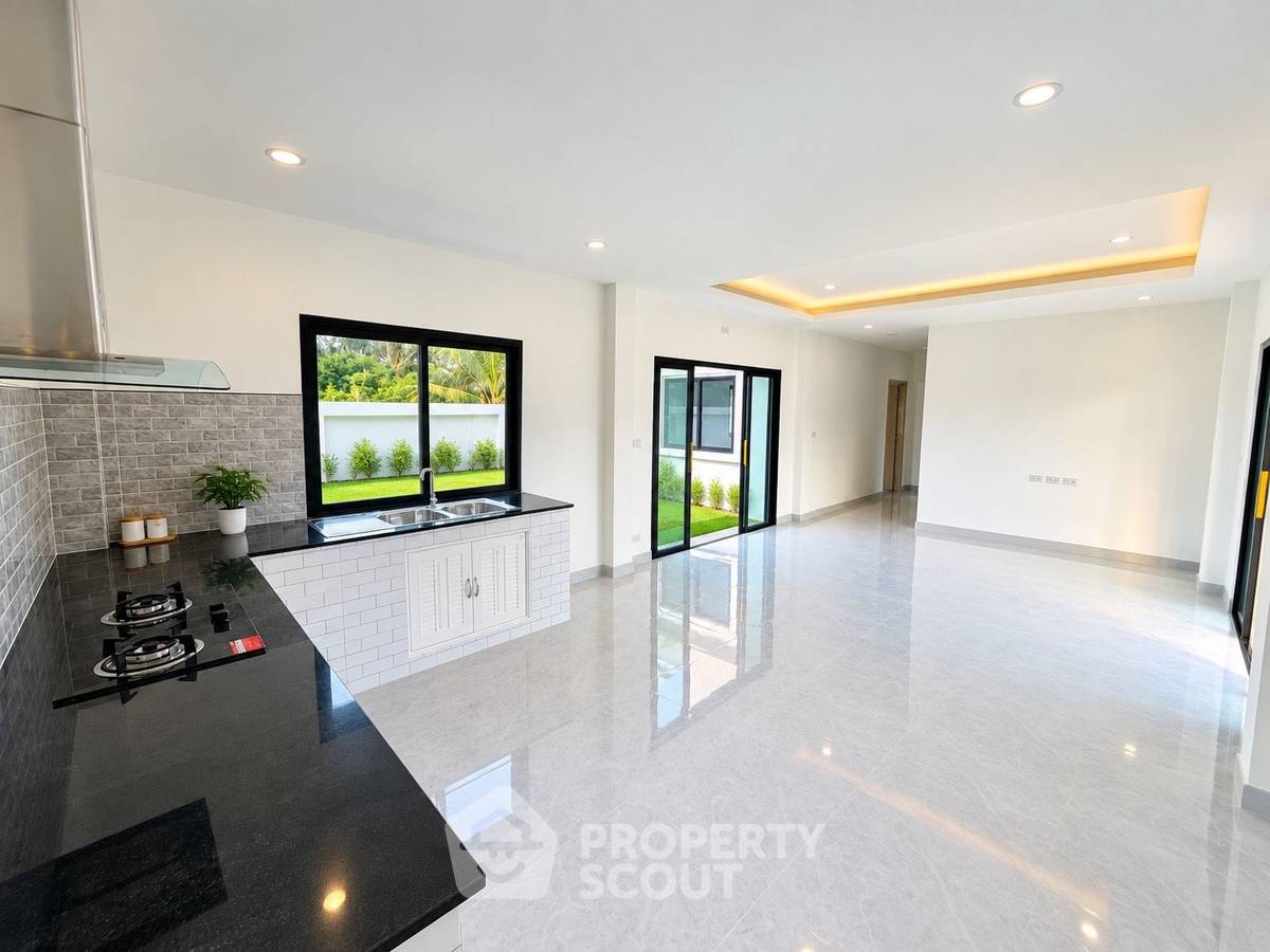รูป บ้าน 3-ห้องนอน ใกล้ บ้านศิลปินหัวหิน (ID 3305862) - รูปที่ 6/14