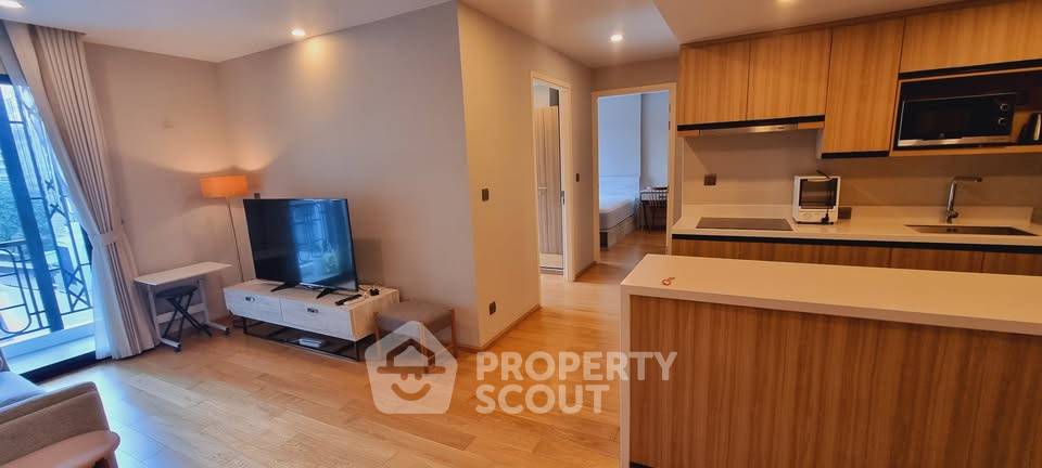 รูป ห่าง BTS ชิดลม เพียง 200 ม. | 2 ห้องนอน Na Vara Residence (ID 2121146) - รูปที่ 5/36