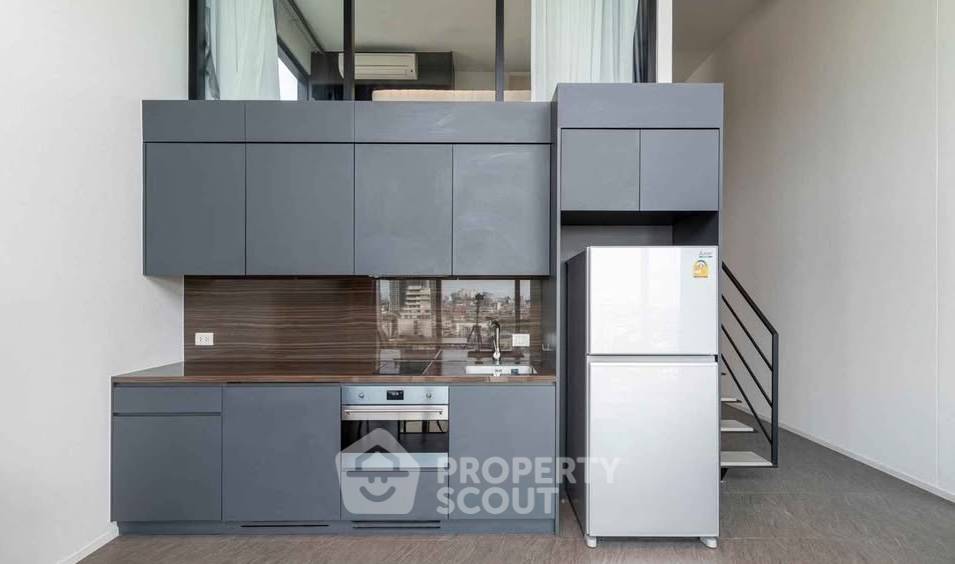 picture 2-BR Condo At The Lofts Silom Near BTS Surasak (ID 3293327) - 2/10