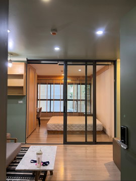 Just renovated, 36.66 sqm, spacious studio 