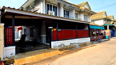 บ้านแฝด ดรีมเวิลด์ : บ้านแฝด 35 ตร.ว. คลองสาม คลองหลวง พร้อมเข้าอยู่