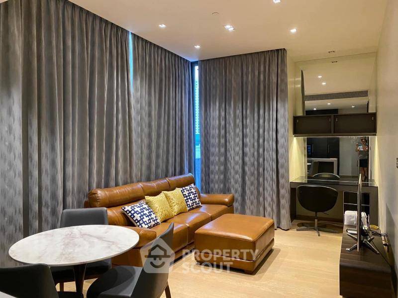 picture 2-BR Condo at 28 Chidlom near BTS Chit Lom (ID 2834730) - 1/8