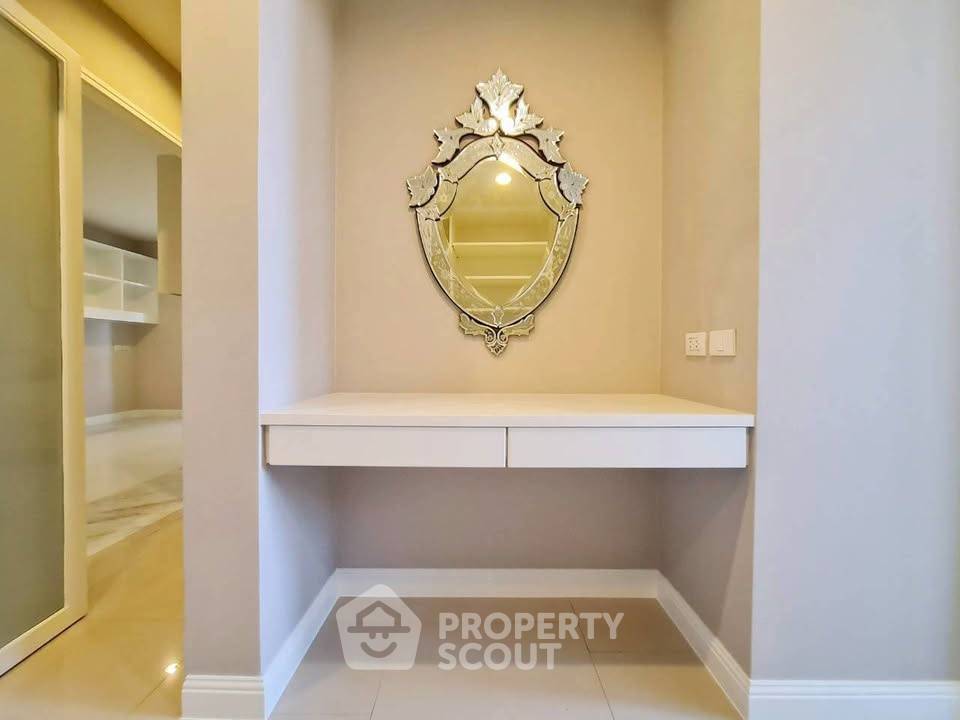 รูป คอนโด 3 ห้องนอน 250 ตร.ม. เลี้ยงสัตว์ได้ ที่ Grand Ville House 2 ใกล้ MRT Sukhumvit (ID 2857453) - รูปที่ 23/26