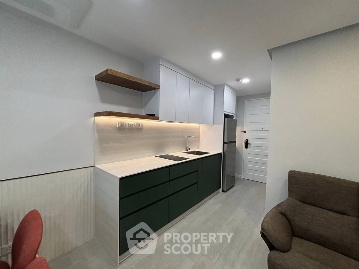 picture 2-BR Condo at The Amethyst Sukhumvit 39 near BTS Phrom Phong (ID 2883699) - 1/5