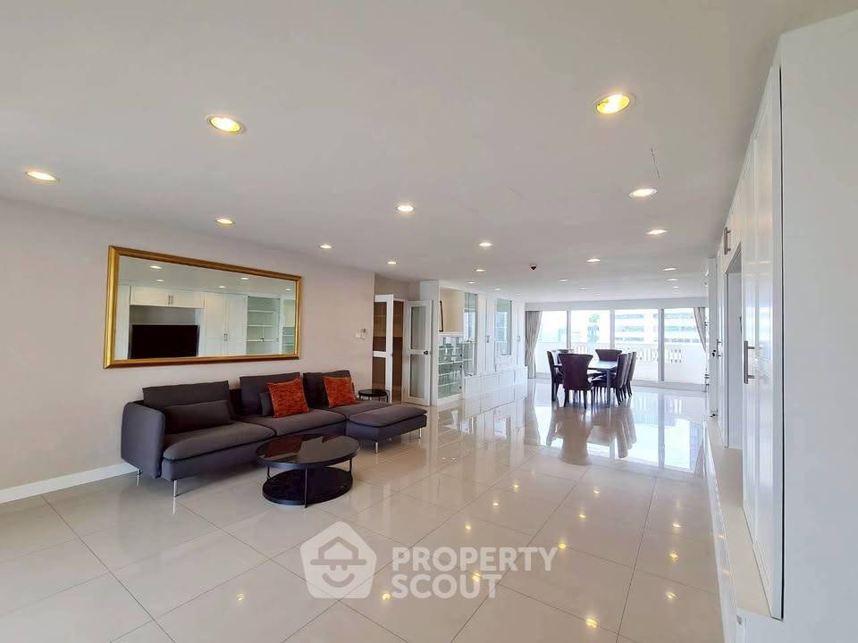 รูป คอนโด 3 ห้องนอน 250 ตร.ม. เลี้ยงสัตว์ได้ ที่ Grand Ville House 2 ใกล้ MRT Sukhumvit (ID 2857453) - รูปที่ 2/26