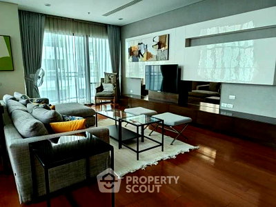 Condos for rent : 3-BR Condo at Bright Sukhumvit 24 Condominium near BTS Phrom Phong (ID 2884027)